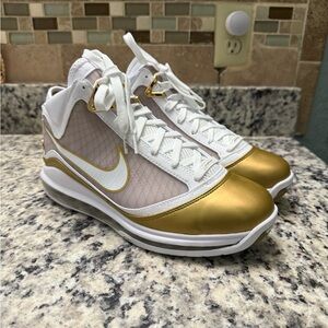 Nike LeBron 7 “China Moon” 2020 CU5646-100 Size 9